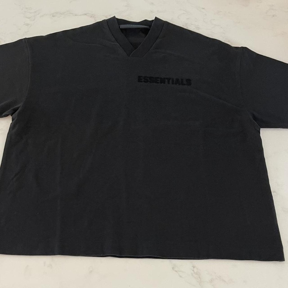 Essentials, Medium, Black, New - image 2